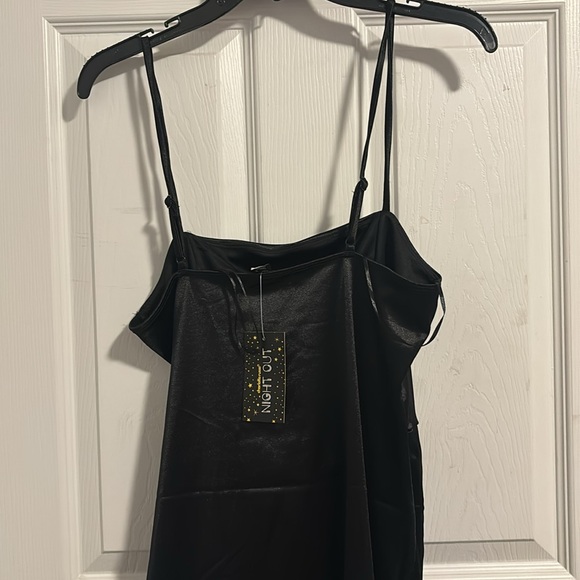 Silky Black dress - Picture 3 of 4